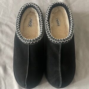 Nest Black Fuzzy Slippers with White Trim